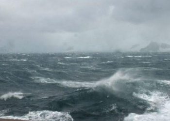 Përkeqësim i motit, pezullohet lundrimi i mjeteve të vogla në Vlorë –