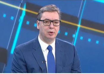 ‘Merre ose lëre’, Vuçiç zbulon detaje nga marrëveshja me Kosovën –
