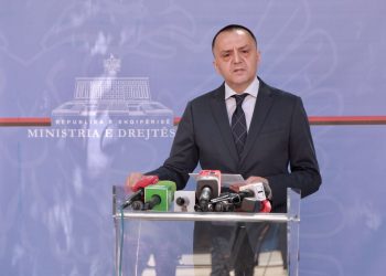 Kreu i Kadastrës Artan Lame largohet nga detyra