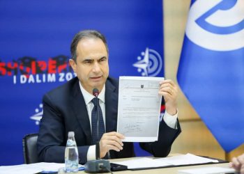 Korrupsion, media të kapura –