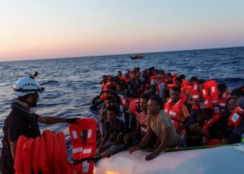 Mbi 1 mijë emigrantë që ikin në Itali janë të rrezikuar –