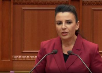 “Shqiptarët paguajnë çdo ditë 90 mijë € për 2 ‘tigrat’ e Belindës”