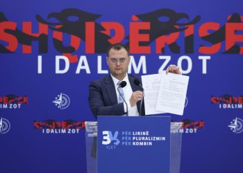 11 tendera korruptivë në bashkinë e Vorës –