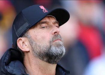 Klopp duhet të afrojë me çdo kusht talentin e mesfushës –