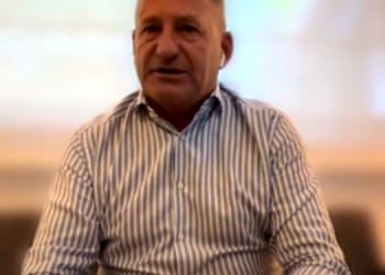 Rama i frikësuar, është bërë në fytyrë si m*t –