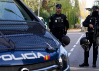 Spanjë/ Sherr në lokal, shqiptari i pret fytin me gotë një personi –