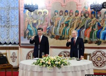 Muri kinez i mbron krahët Putinit –