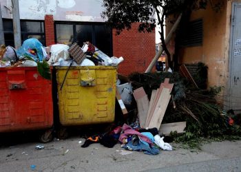 Tirana vazhdon të mbetet me plehra, pa ujë dhe pa rrugë –
