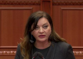 Nesër vendos Gjykata: Vokshi thirrje mazhorancës: Larg duart nga PD –