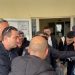 Familjarët e dy të zhdukurve protestë te komisariati i Sarandës –