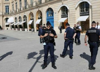 ​Grabitje si në filma në Paris, vidhen bizhuteri në vlerë mbi 1 mln € –