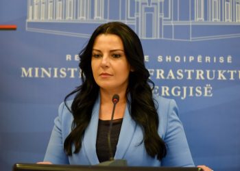 Bëmat e Ballukut/ E blen energjinë 305 euro por e shet… –