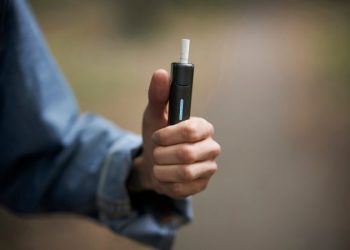 “Nature Medicine” befason me studimin e saj për cigaren elektronike –