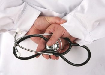 Çfarë turpi! Arrestohen për ryshfet dy doktorë –