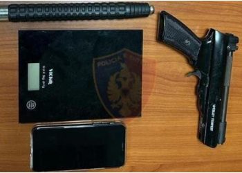 Armë e kanabis, arrestohet 31-vjeçari në Fier –