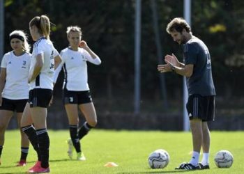 E BUJSHME! Juventus detyrohet të gjejë stadium të ri –