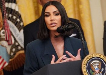 Kim Kardashian tani dëshiron të jetë avokate me kohë të plotë –
