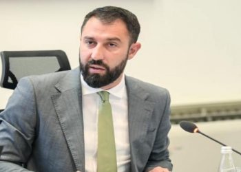 Krasniqit nuk i përgjigjet ‘Ekipi Menaxhues’ për Asociacionin –