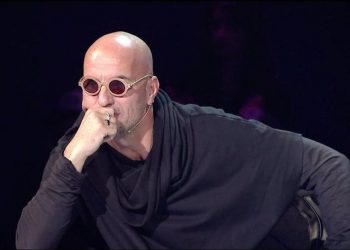 Aliaj injoron komentuesit në rrjete sociale, ja si i cilëson –