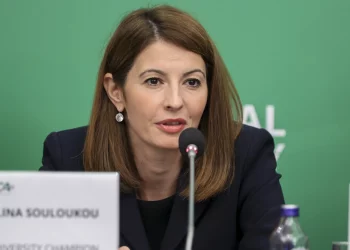 Ja drejtoresha që do komandojë Mourinhon te Roma –