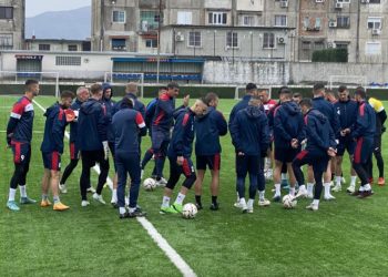 Sedloski zhvillon stërvitjen e parë në Shkodër –