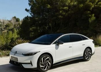 Volkswagen zyrtarisht prezanton limuzinën elektrike ID.7 –