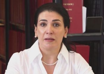 Absurd AKSHI/ Tender 7 mln euro për SMS, fituesi nuk është operator celular –