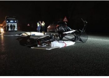 E tmerrshme! Makina bie në ‘humnerë’, 1 i vdekur në Poliçan