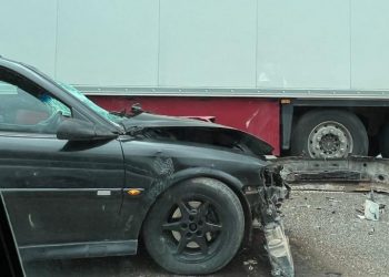 FOTO/ Aksident në dalje të Përrenjasit, dy të plagosur –