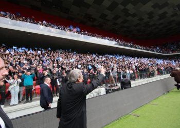 Mendimi politik në hapjen e fushatës së Opozitës, një risi që duhet inkurajuar –