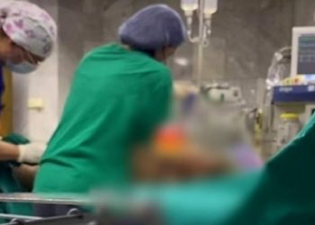 Skandal! Infermierja xhiron në TikTok lindjen e fëmijës –