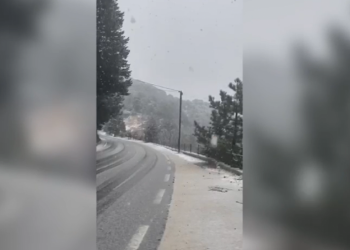 Reshje dëbore dhe temperatura të ulëta në Qafën e Llogorasë –