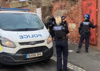 ‘Shtëpi bari’, arrestohen dy shqiptarë në Britani –