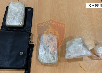 Tentuan të kalojnë drogë drejt Greqisë, 2 në pranga (Emrat) –
