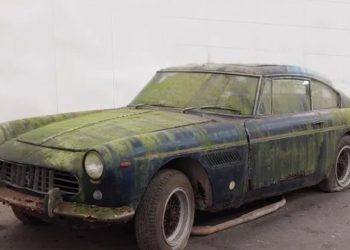 Ferrari në gjendje të mjerueshme shitet në ankand me çmim të lartë –