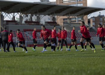 Shqipëria e vajzave nis grumbullimin ndaj Maqedonisë së Veriut –