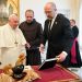 Kryeministri i Ukrainës fton Papa Françeskun të vizitojë Kievin –