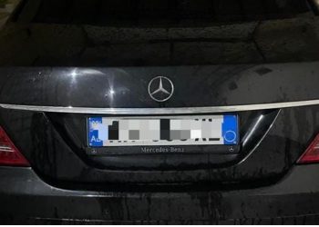 Tentoi të kalonte kufirin me drogë në makinë, arrestohet 35-vjeçari –