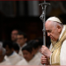 Shqiptari pagëzohet nga Papa Françesku në Vatikan për Pashkë –