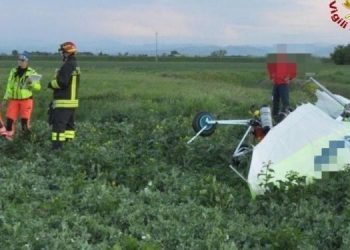 Rrëzohet me parashutë në Itali, humb jetën 32-vjeçari shqiptar –