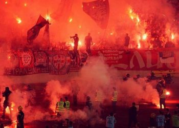 Tifozët shkaktuan trazira, mbyllet tribuna e “Marakana” –