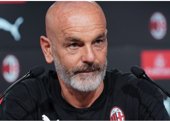 Pioli mendon vetëm për Napolin, ul në stol të gjithë titullarët –