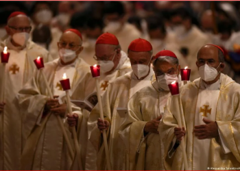 Pas horizontit jeta vazhdon, e premtja e zezë dhe Pashkët –