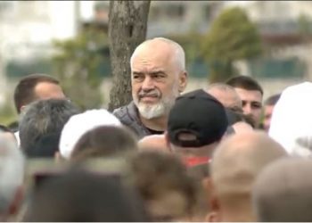 Sa herë e rrah… –