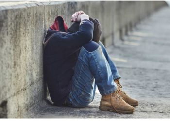 ‘Të rinjtë shqiptarë kanë privimin material më të lartë në Europë’ –