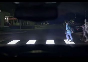 VIDEO/ Ide që shpëton jetë, kalimi i këmbësorëve me ndriçim LED –