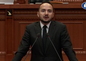 Rama i dha në dorë Beketit 110 mln euro të shqiptarëve –