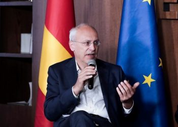 Problemi me prokurimet shqetësojnë investitorët e huaj –