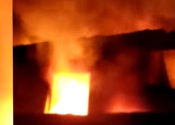 VIDEO/ Zjarri i djeg ‘shtëpinë’ familjes Lusha –