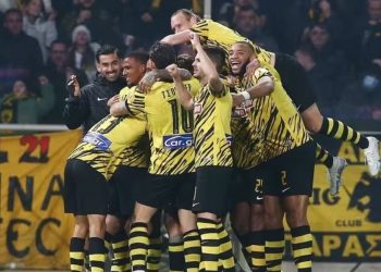 Pritja mbaroi, klubi legjendar shpallet kampion –